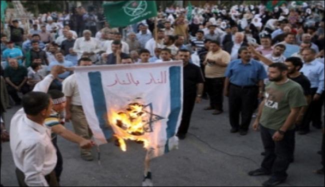 اردنيون يدعون لمسيرة تطالب باغلاق سفارة الاحتلال 