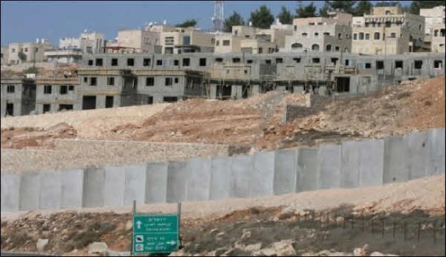 الاحتلال يصادر اراض فلسطينية لتوسيع الاستيطان