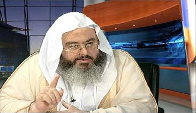 شيخ وهابي يحرم الزواج من الصوفية