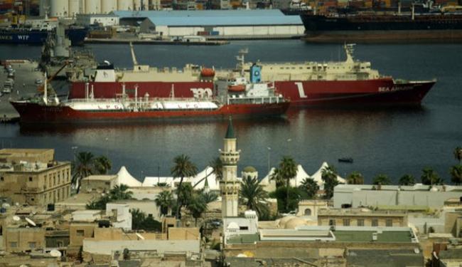 عودة الحركة الطبيعية الى ميناء طرابلس