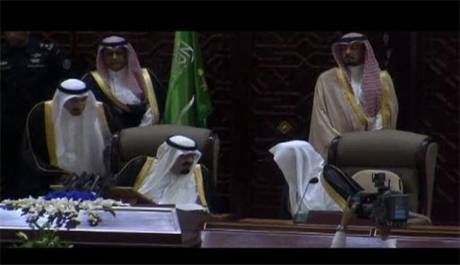 محاولة لاحتواء أزمة كبيرة تعصف بالنظام السعودي
