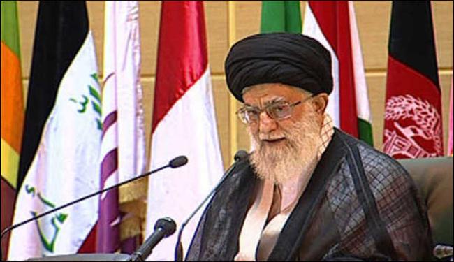 قنوات فضائية عدة تبث كلمة آية الله خامنئي مباشرة