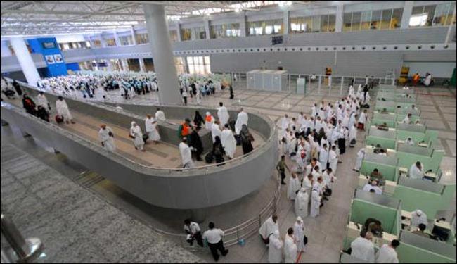 أين وصلت قضية المعتمرين المصريين في مطار جدة؟
