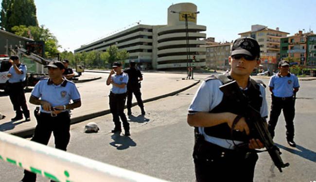 تركيا تمنع احتجاجاً حاشداً للأكراد