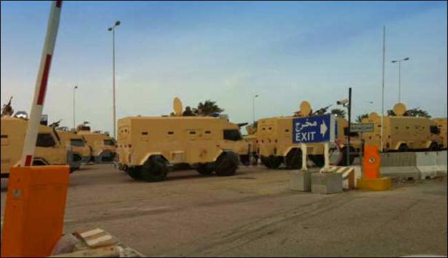 دبابات النظام السعودي لقمع الإنتفاضة