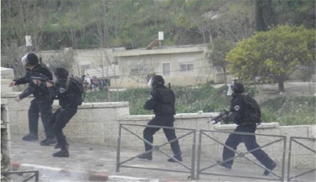 مصادمات بين الفلسطينيين والجيش الاسرائيلي في الضفة