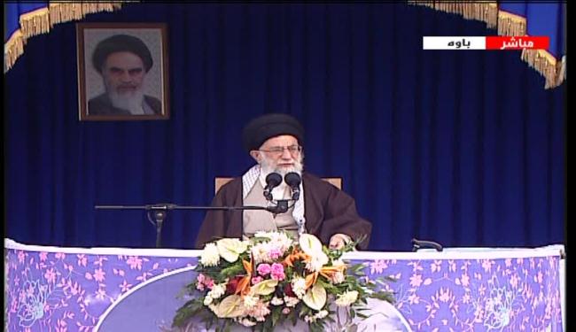 القائد: ايران لن تتراجع قيد أنملة أمام الأعداء