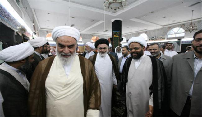 رئيس مكتب قائد الثورة يزور نجل الراحل آية الله العمري
