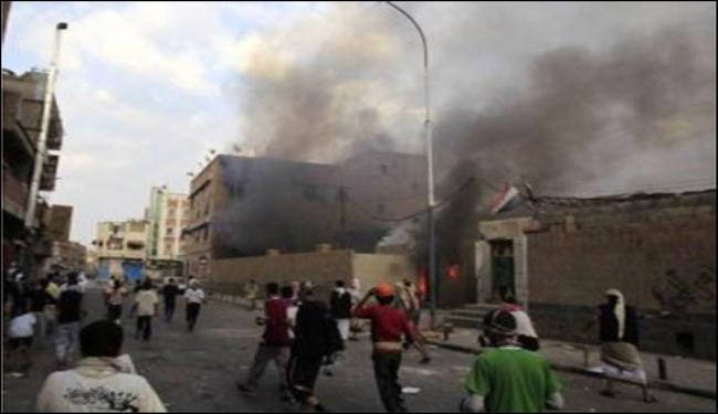 مقتل جنديين واصابة 4 آخرين برصاص مسلحين في عدن