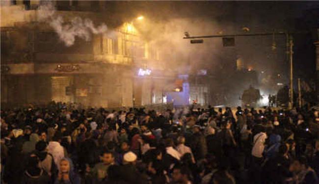 ثلاثة قتلى بمحاولة الامن فض اعتصام بالتحرير