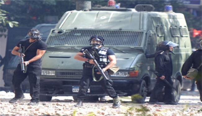 تجدد المواجهات بميدان التحرير وعدد القتلى يصل 25