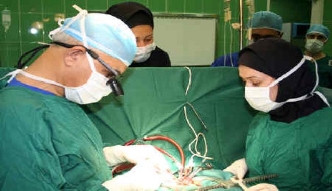 استبدال الصمام الاورطي بدل عملية القلب المفتوح