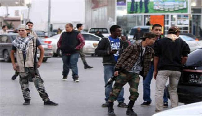 جريحان في مواجهات قرب مطار طرابلس