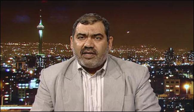 الملك حمد يرقي رتب ضباط الجيش والشرطة