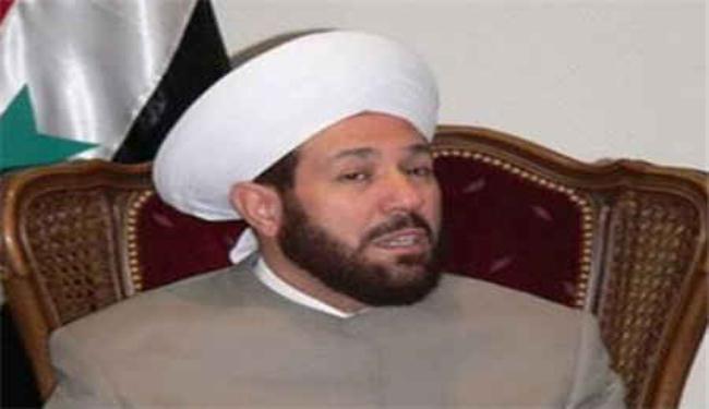 مفتي سوريا ينفي انشقاق مدير مكتبه الاعلامي