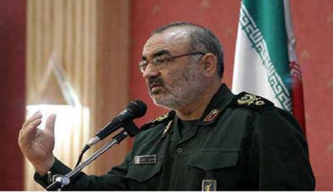 ايران تجري مناوراتها البحرية بموعدها المحدد
