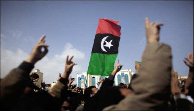 ليبيا : مخاض الثورة ومخاطر الوصاية 