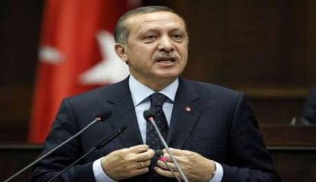 أردوغان يلوح بفرض عقوبات على فرنسا