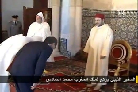جنجال تعظیم سفیر لیبی به شاه مغرب