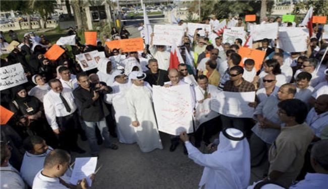 إيقاف أطباء غير محالين للتأديبي وخصم رواتبهم بالبحرين