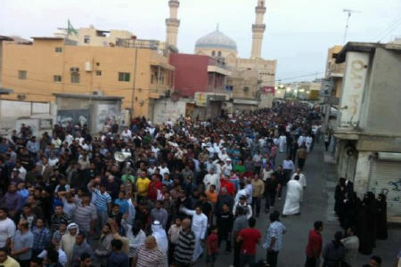 تشییع باشکوه جوان 19 ساله بحرینی