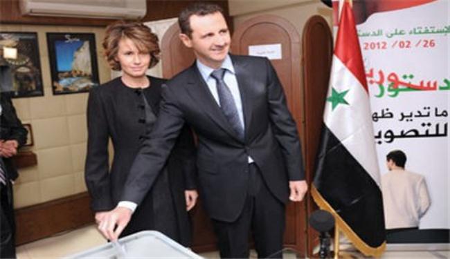 الرئيس السوري يشارك في الاقتراع على الدستور