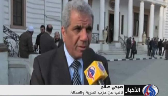 برلمان مصر يبدأ اجراءات لسحب الثقة من الحكومة