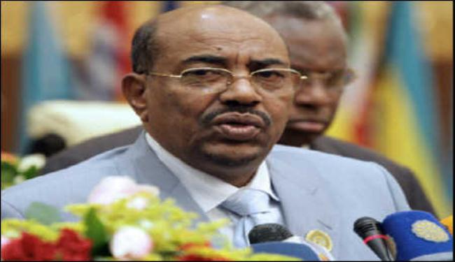 الرئيس السوداني يشارك في قمة بغداد