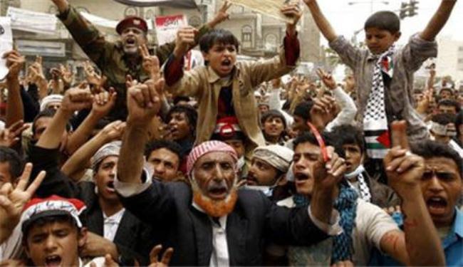 اليمنيون يطالبون باستقلال القضاء واسقاط بقايا النظام