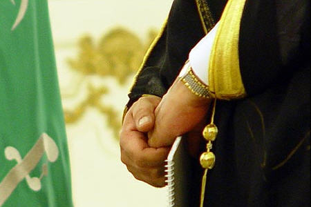 یک سعودی 136 هزار دلار را سرکشید