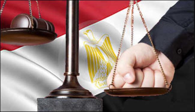 مصر..القضاء يوقف تشكيل لجنة صياغة الدستور
