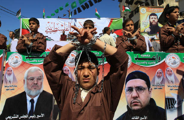 گرامی‌داشت روز اسیر فلسطینی در غزه