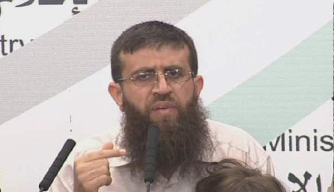 دعوة الاسرى الفلسطينيين الى عدم التراجع عن الاضراب