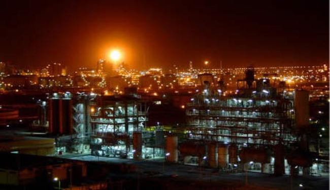 تخصيص 10 مليارات دولار من العائدات النفطية لتنمية البتروكيمياويات