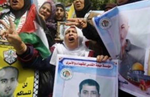 محرومیت خانواده ها از ملاقات اسرا درزندان صهیونیستی