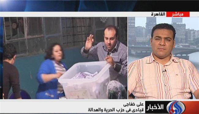 قيادي في الاخوان: النتائج حسمت لمرسي وشفيق