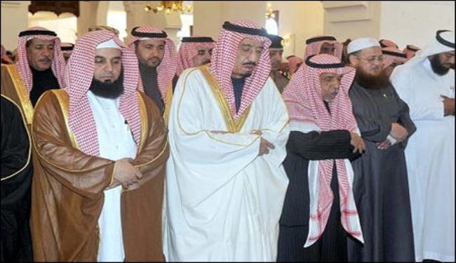 سعوديون ينتقدون نمطية خطب الجمعة وعدم خوضها السياسة
