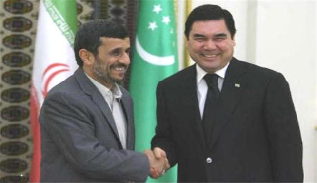 الرئيسان الايراني والتركماني يبحثان تطوير التعاون الثنائي