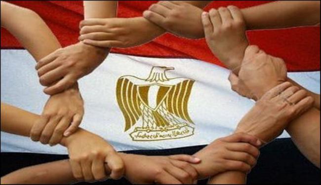 ثوار مصر : نبقى في الساحة حتى التخلص من عسكرة الدولة
