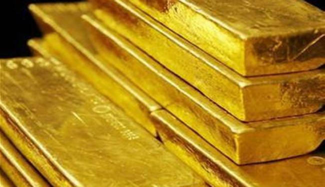 تراجع الذهب بعد تحرك بنوك مركزية لتيسير الائتمان