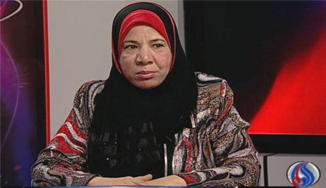 صحافية مصرية تشيد بمؤتمر المرأة والصحوة الإسلامية بطهران