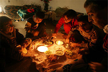 استمداد فلسطينيان غزه از مرسی برای شکستن محاصره