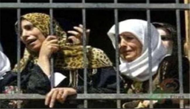 اهالي غزة يبدأون اول زيارة لذويهم بسجون الاحتلال