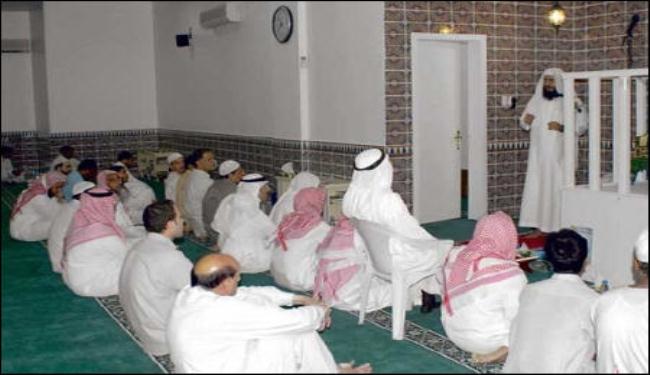 السعودية تحذر أئمة المساجد من الدعاء بهلاك اليهود والنصاري