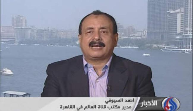 الشارع المصري مرتاح لقرارات الرئيس مرسي