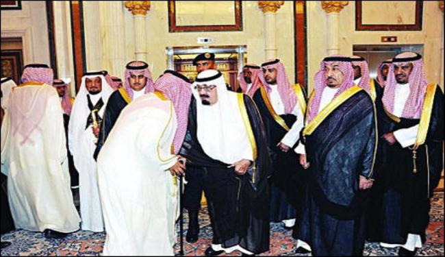 خلافات تعصف برموز نظام 