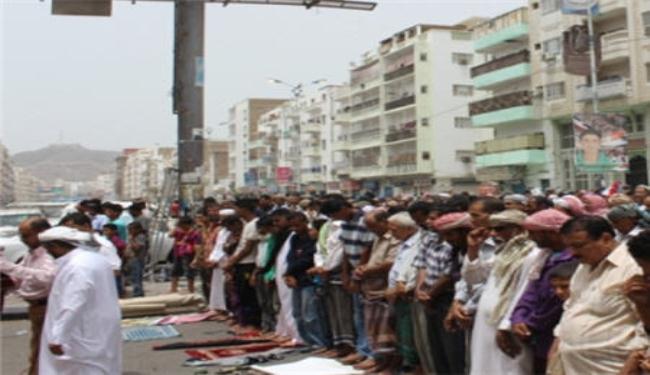 خطباء اليمن ينتقدون موقف السلطات واميركا والسعودية 