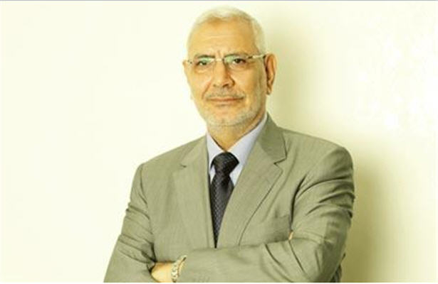 ابوالفتوح: دمكراسي در جهان و مصر بازيچه‌اي بيش نيست