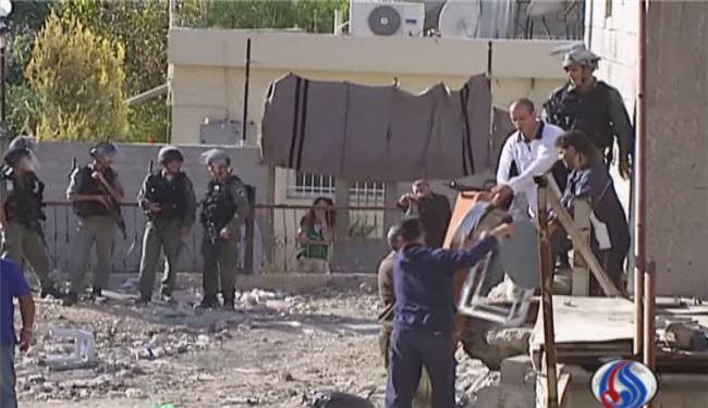 سلطات الاحتلال تواصل تهجيرالفلسطينيين وهدم بيوتهم