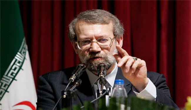 لاريجاني: الوحدة بين السلطات الثلاث تحظى باهمية كبيرة